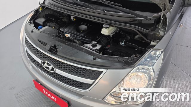 Hyundai Starex 2012 — photo 6