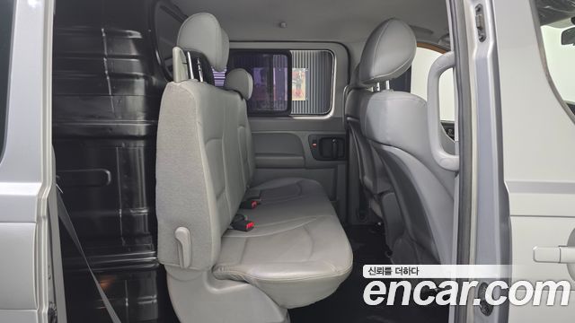 Hyundai Starex 2012 — photo 12
