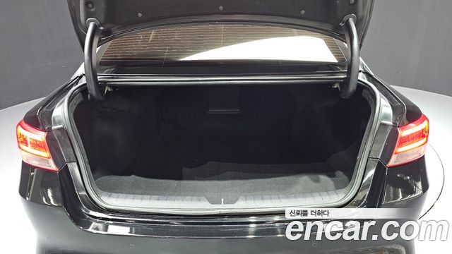 Kia K5 2016 — photo 20