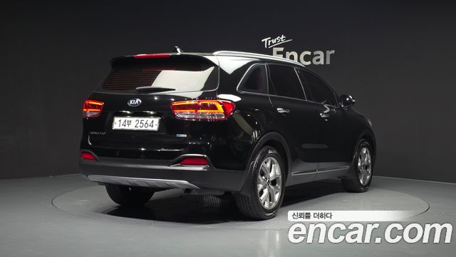 Kia Sorento 2015 — photo 2