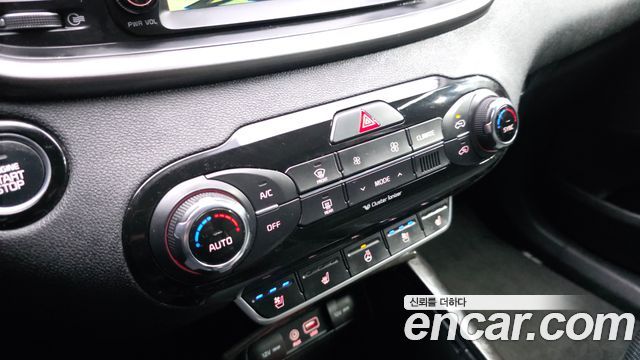 Kia Sorento 2015 — photo 16