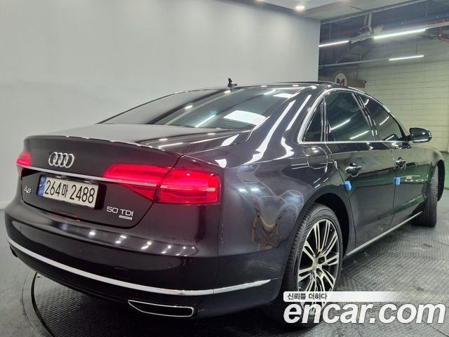 Audi A8 2015 — photo 2
