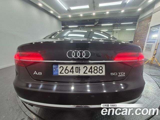 Audi A8 2015 — photo 3