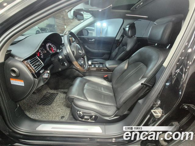 Audi A8 2015 — photo 10