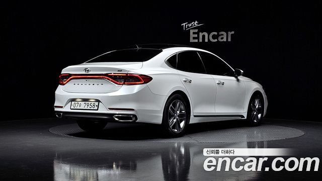Hyundai Grandeur 2019 — photo 2