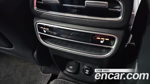 Genesis GV80 2020 — photo 18