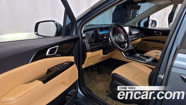 Kia Canival 2021 — photo 10
