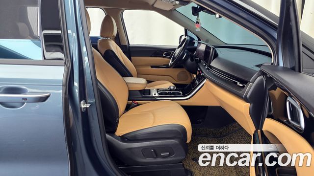Kia Canival 2021 — photo 11