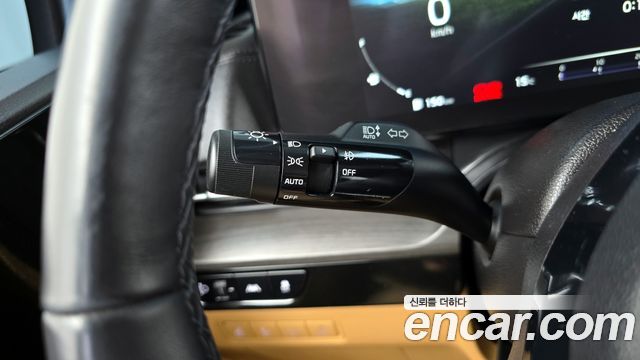 Kia Canival 2021 — photo 17