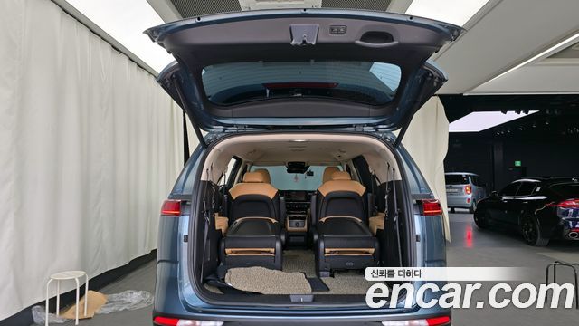 Kia Canival 2021 — photo 20