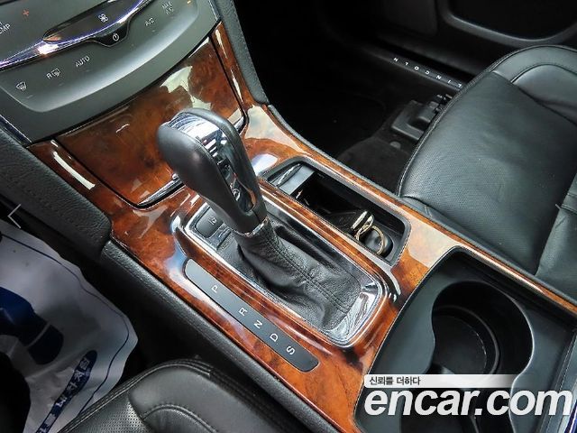 Lincoln MKS 2014 — photo 10