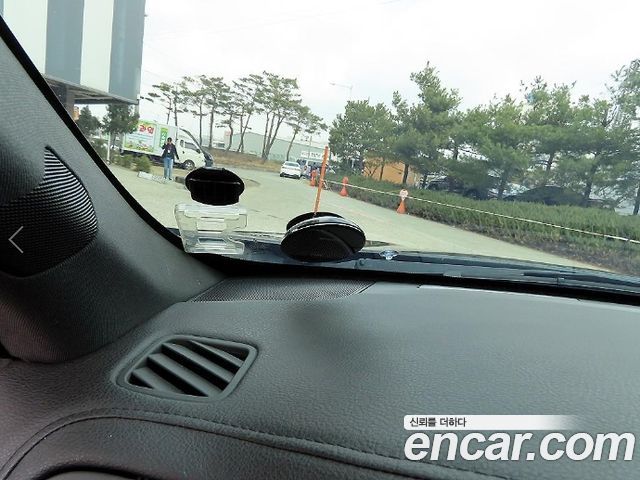 Lincoln MKS 2014 — photo 16