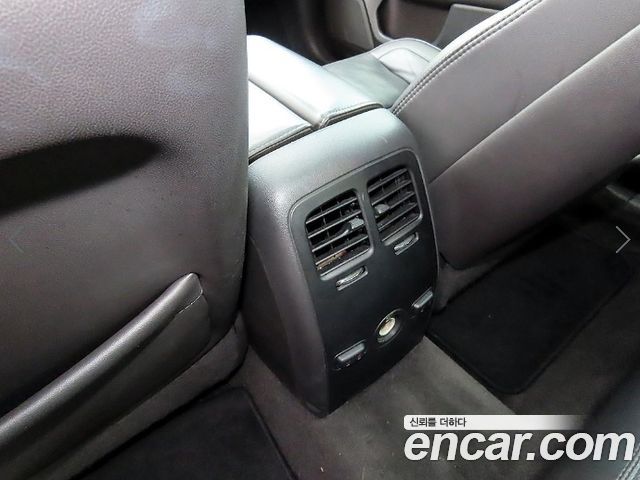 Lincoln MKS 2014 — photo 17