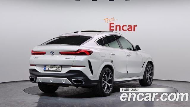 BMW X6 2021 — photo 2
