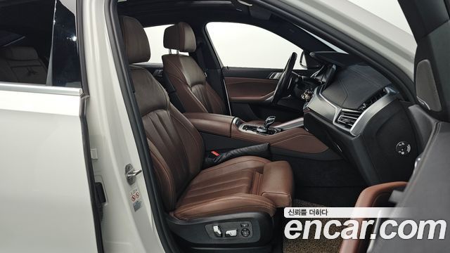 BMW X6 2021 — photo 10
