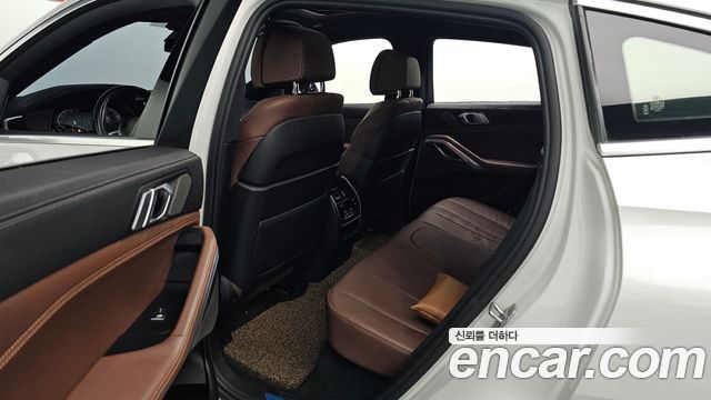 BMW X6 2021 — photo 12