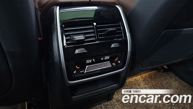 BMW X6 2021 — photo 19