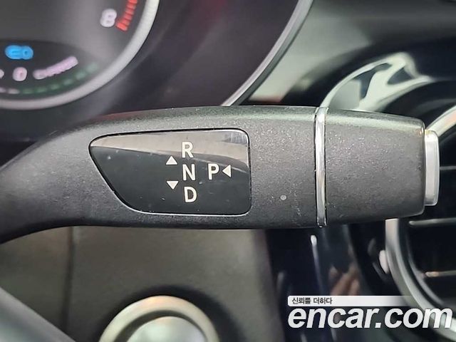 Mercedes-Benz GLC-Class 2019 — photo 8