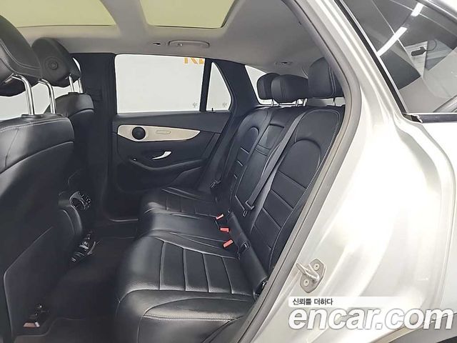 Mercedes-Benz GLC-Class 2019 — photo 12
