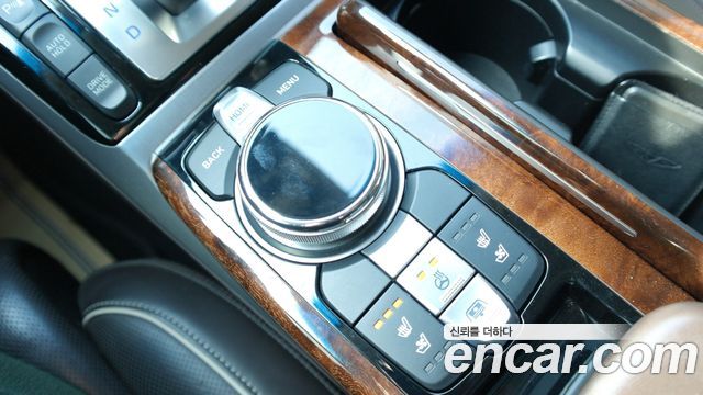 Genesis EQ900 2016 — photo 12