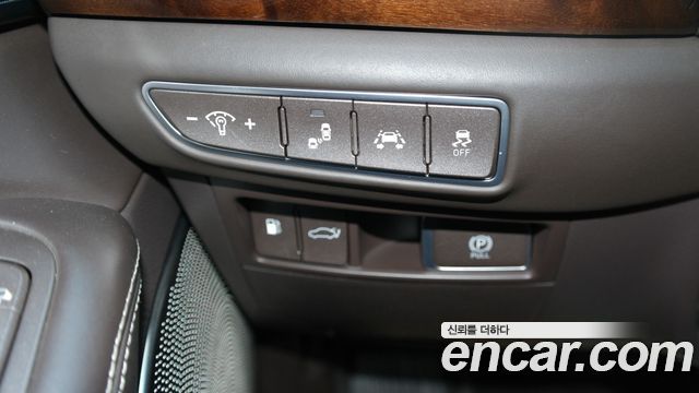Genesis EQ900 2016 — photo 15