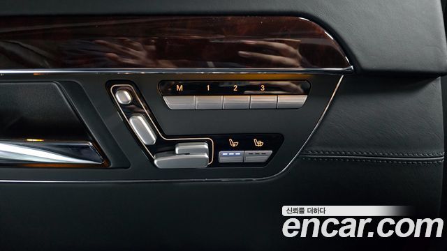 Mercedes-Benz S-Class 2007 — photo 17