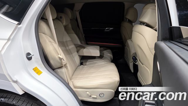 Genesis GV80 2020 — photo 12