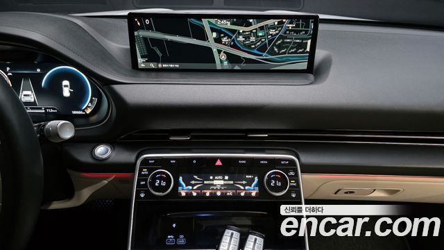 Genesis GV80 2020 — photo 15