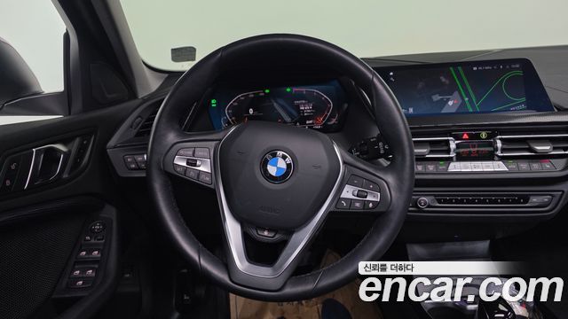 BMW 1-Series 2024 — photo 13