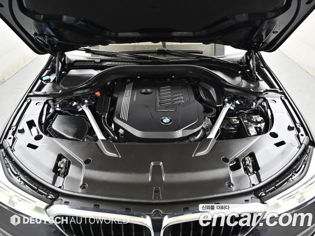BMW Gran Turismo 2020 — photo 6