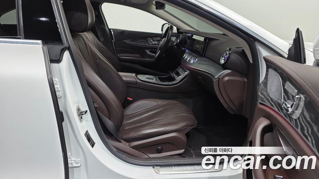 Mercedes-Benz CLS-Class 2021 — photo 11