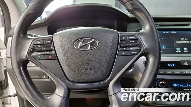 Hyundai Sonata 2015 — photo 11