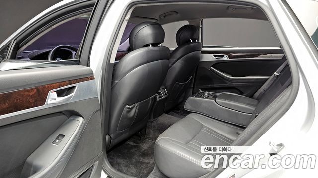 Hyundai Genesis 2014 — photo 12