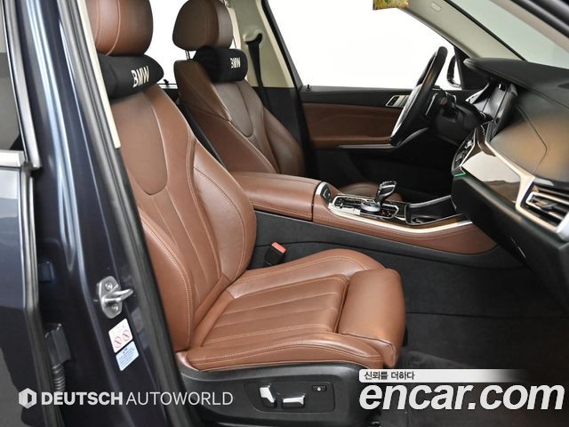 BMW X5 2022 — photo 10