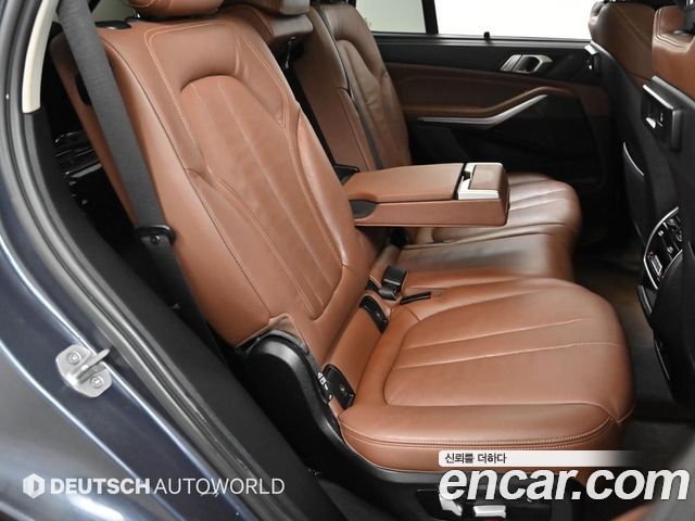 BMW X5 2022 — photo 12