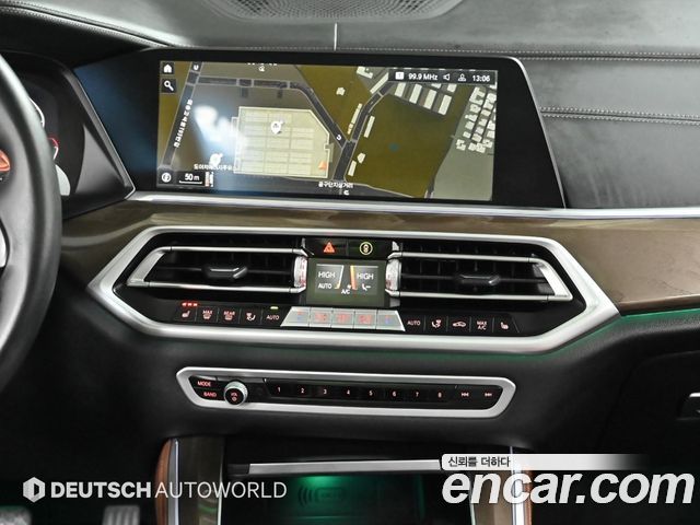 BMW X5 2022 — photo 14