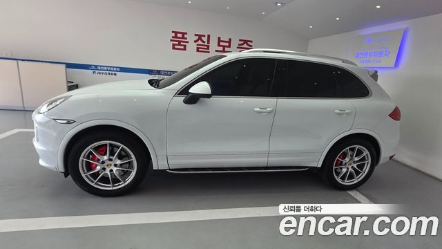 Porsche Cayenne 2014 — photo 3
