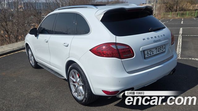 Porsche Cayenne 2014 — photo 4