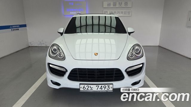 Porsche Cayenne 2014 — photo 9