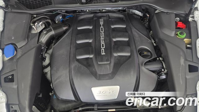 Porsche Cayenne 2014 — photo 10