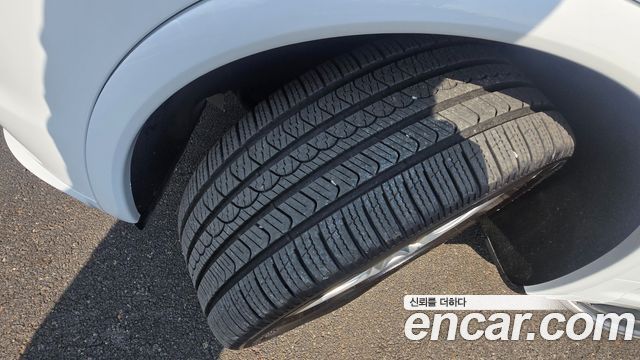 Porsche Cayenne 2014 — photo 20