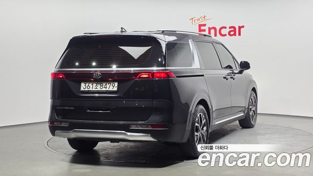 Kia Canival 2021 — photo 2