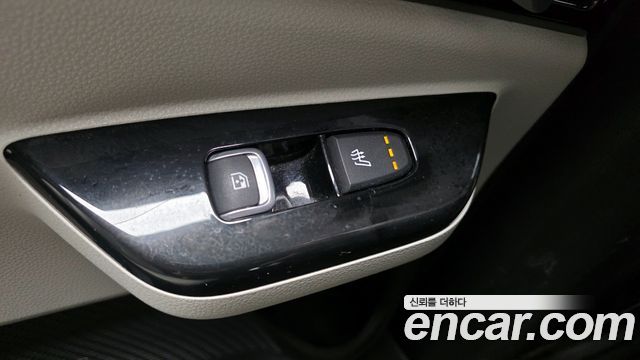 Kia Canival 2021 — photo 18