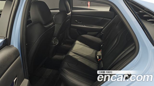 Hyundai AVANTE 2022 — photo 12