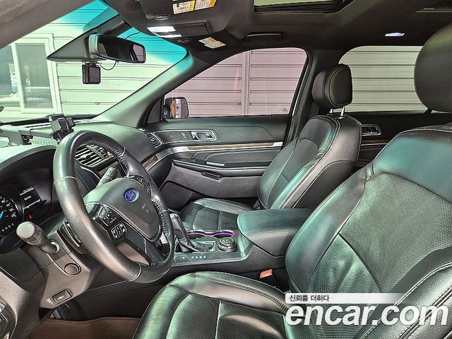 Ford Explorer 2016 — photo 8