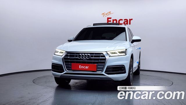 Audi Q5 2020 — photo 3