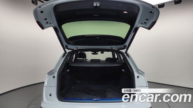 Audi Q5 2020 — photo 20