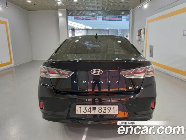 Hyundai Sonata 2018 — photo 2
