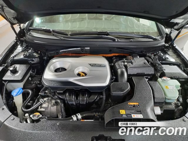Hyundai Sonata 2018 — photo 17