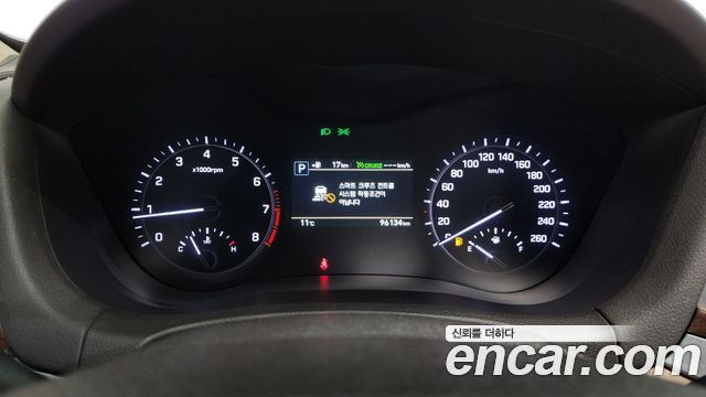 Genesis G80 2018 — photo 8